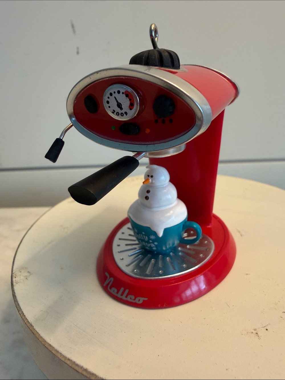 Hallmark 2009 Holiday Perks Ornament